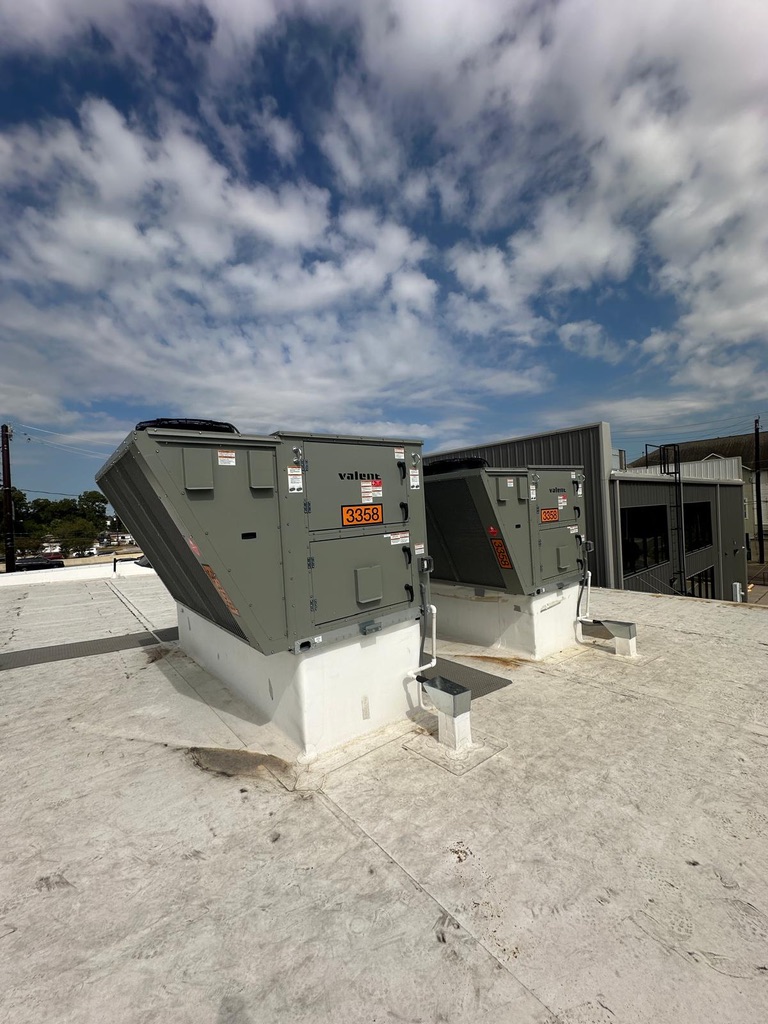 Commercial rooftop HVAC units
